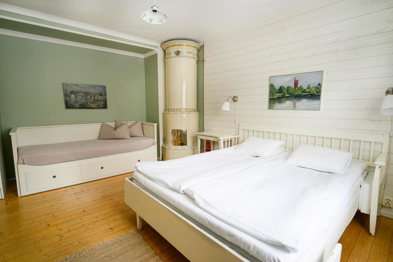 Oelme Praestgard Gaestgiveri Kristinehamn Exterior photo